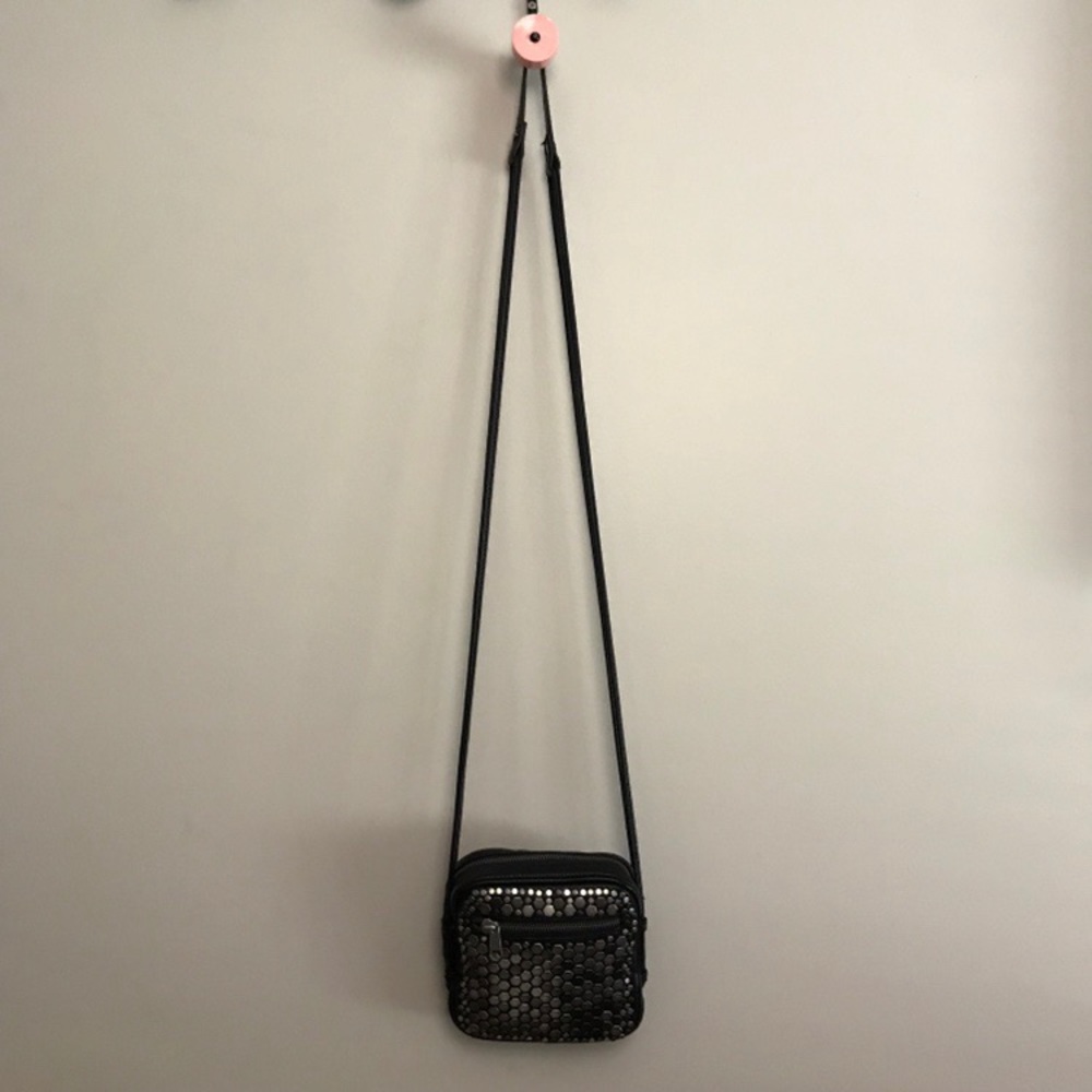Cross bossy bag